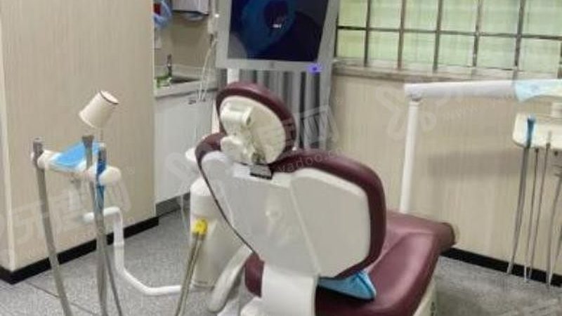 烤瓷牙和全瓷牙哪个更真实